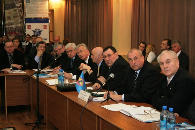 krugliy stol - krizis 26.03.09.jpg